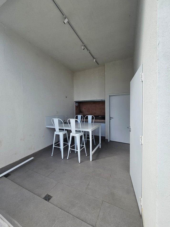 Monoambiente  a estrenar con parrilla propia  en 46 metros ttles