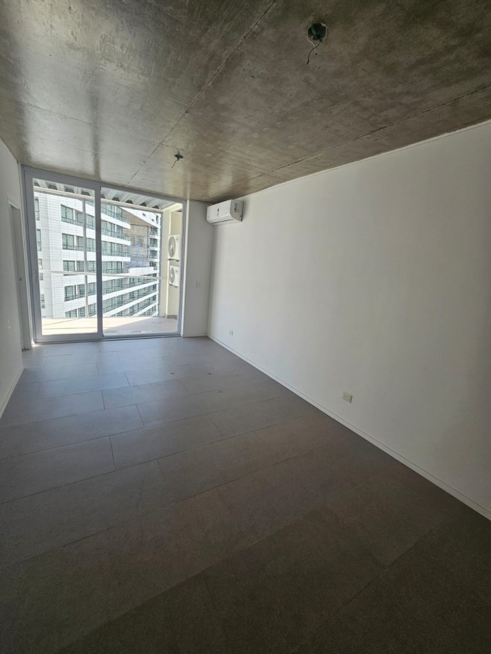 Hermoso 2 ambientes a estrenar con toilette de recepcion y dormitorio en suite . 60 metros totales