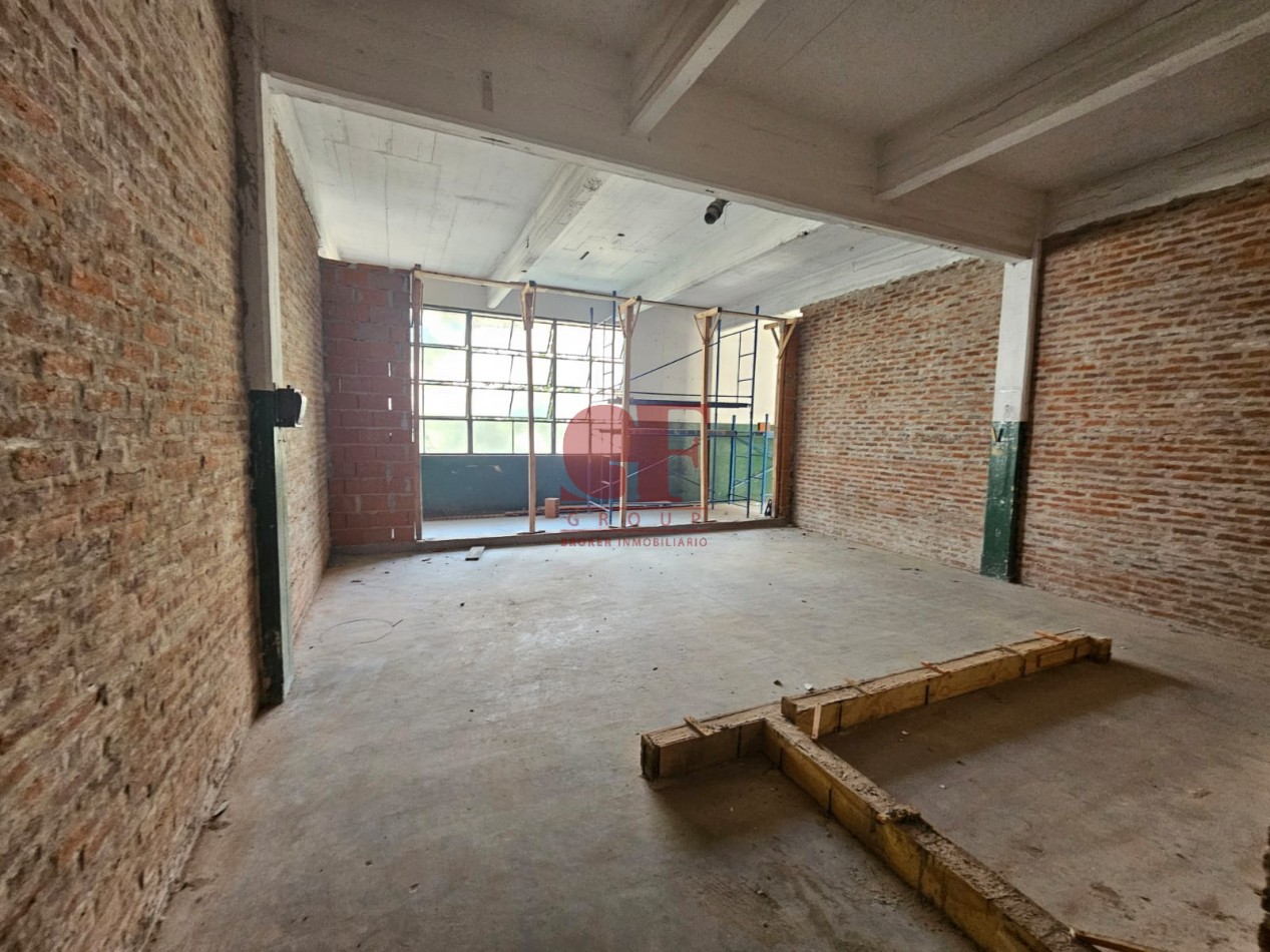 edificioLOCAL IMPORTANTE  en de  LOFTs en pleno ALMAGRO, con techos a 4 metros de altura