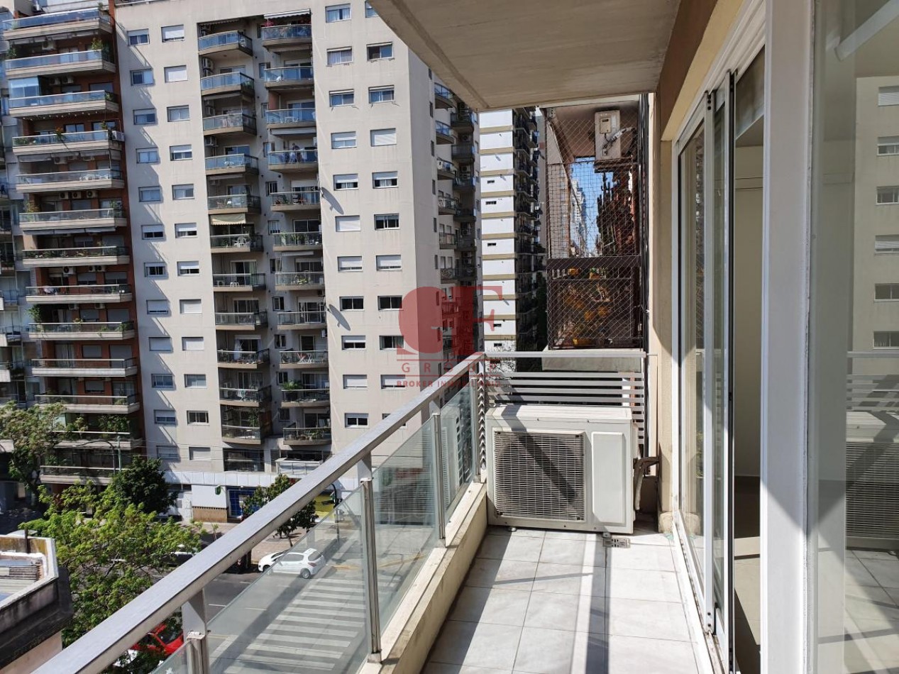 ESPECTACULAR Dos ambientes mas escritorio  con  balcon aterrazado con  QUINCHO y PARRILLA propia