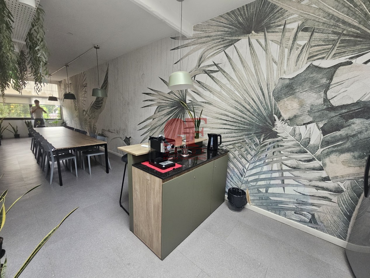 Edificio / Deposito  con 1600 metros totales en 4 plantas pleno Caballito