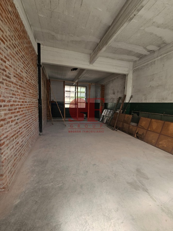 edificioLOCAL IMPORTANTE  en de  LOFTs en pleno ALMAGRO, con techos a 4 metros de altura