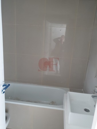 Piso alto A Estrenar Excelente 3 Dorm. C/depen. de Servicio - Piso Alto - Premium