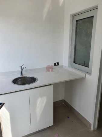 Piso alto A Estrenar Excelente 3 Dorm. C/depen. de Servicio - Piso Alto - Premium