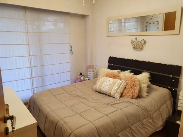 Ideal y Amplio Semipiso de 3 Ambientes con 2 Baños Completos y Amplio Patio