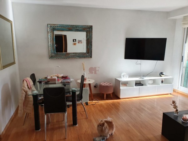 Ideal y Amplio Semipiso de 3 Ambientes con 2 Baños Completos y Amplio Patio