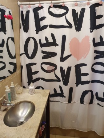 Ideal y Amplio Semipiso de 3 Ambientes con 2 Baños Completos y Amplio Patio