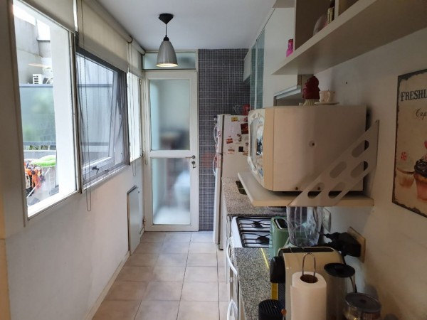 Ideal y Amplio Semipiso de 3 Ambientes con 2 Baños Completos y Amplio Patio