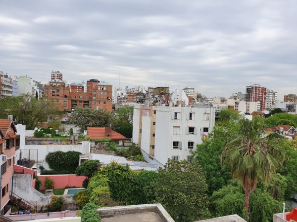 Duplex Super Luminoso con Terraza Propia en Exclusivo Barrio! Hecho a Nuevo!  CON RENTA ASEGURADA