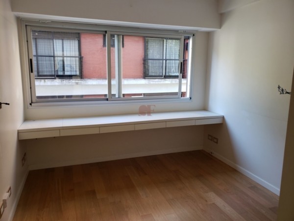 Excelente Piso a Estrenar! con Parrilla Propia y 2 Cocheras. con RENTA