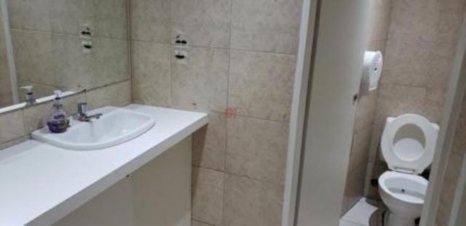 Local comercial · 310m² · 9 Ambientes con renta