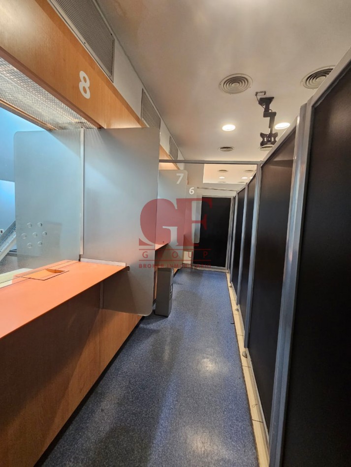 Excelente local sobre av Callao, pleno Recoleta!!