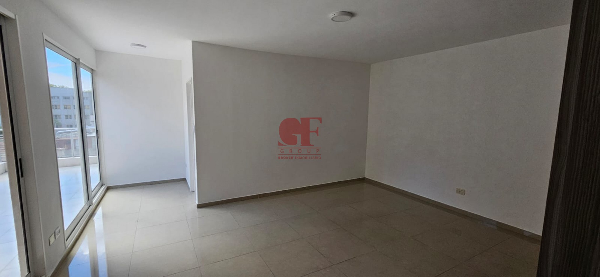 ESPECTACULAR Dos ambientes mas escritorio  con  balcon aterrazado con  QUINCHO y PARRILLA propia