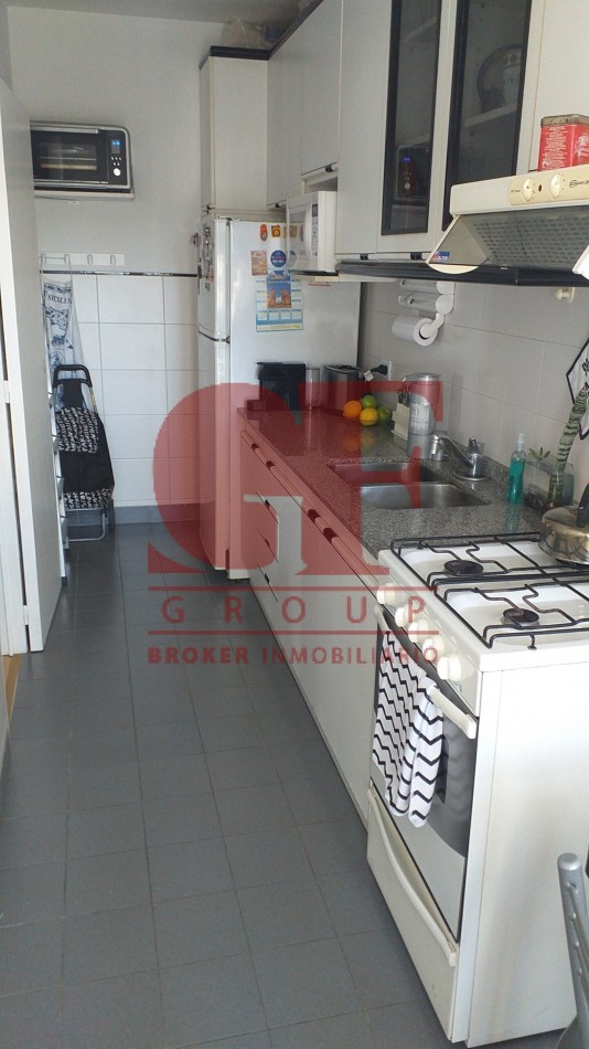 Hermoso 3 Ambientes con cochera fija, Super Luminoso en Torre con Pileta! 