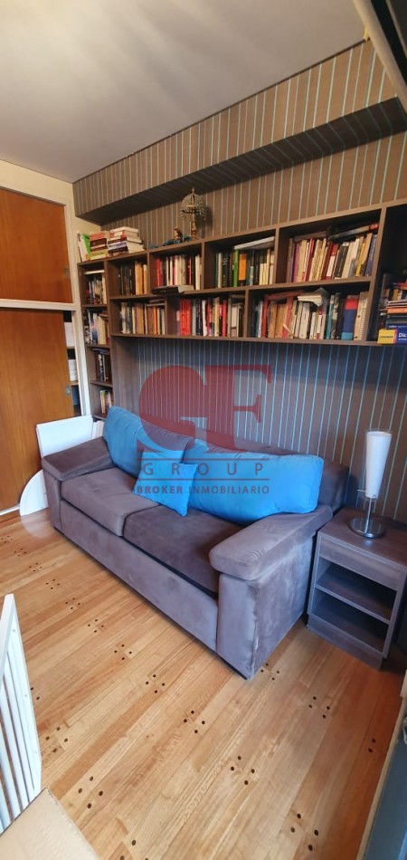 Confortable  semipiso con excelente distribucion y estado impecable!! Amplios balcones