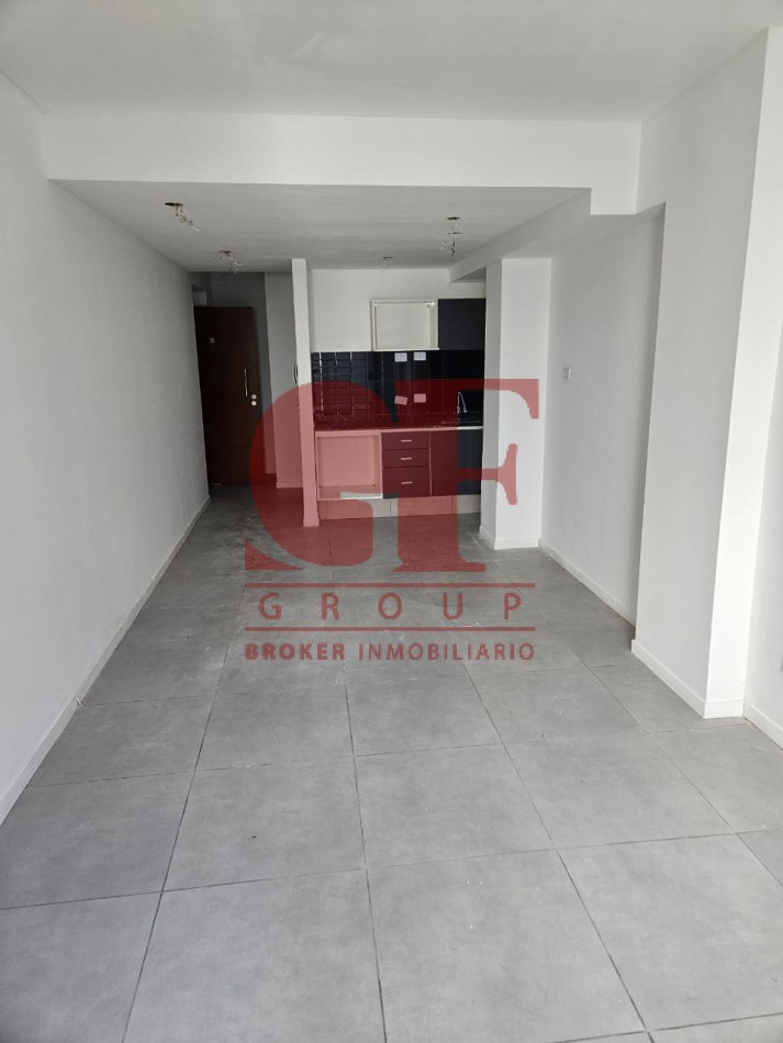 Excelente Monoambiente con vestidor y patio