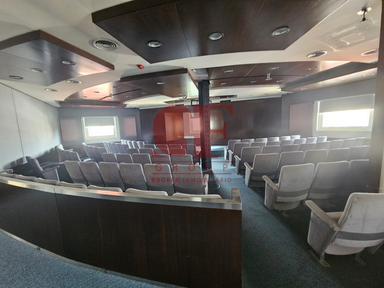 Emblematico e importante edificio  