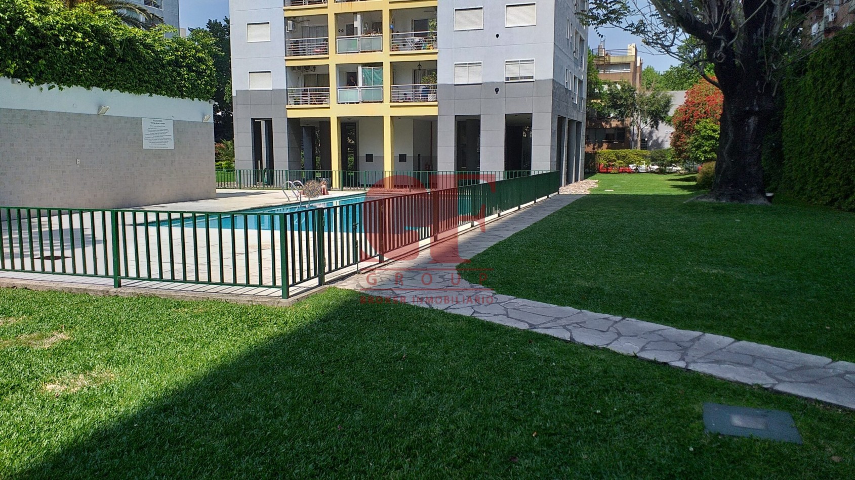 Hermoso 3 Ambientes con cochera fija, Super Luminoso en Torre con Pileta! 