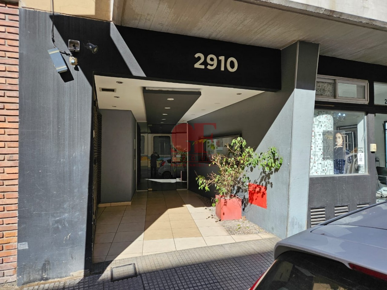 ESPECTACULAR Dos ambientes mas escritorio  con  balcon aterrazado con  QUINCHO y PARRILLA propia