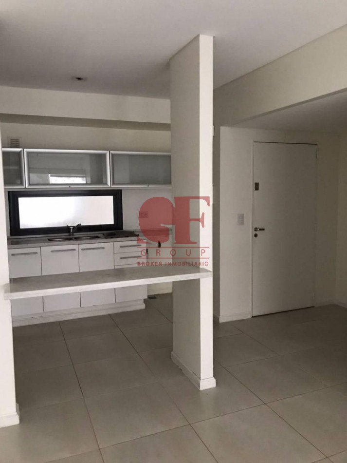 Espectacular Semipiso de 3 Ambientes con Cochera - AMUEBLADO