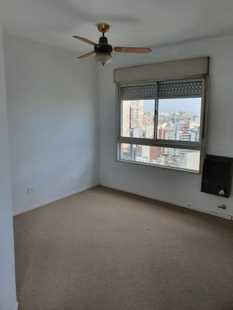 Espectacular y Amplio 4 Ambientes en Piso Super Alto! abastoDepartamento