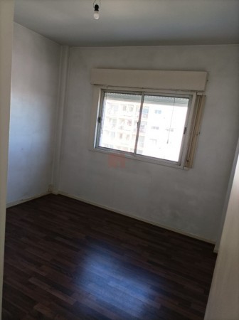 Hermoso 2 Ambientes, Super Luminoso en Torre con Pileta! con renta asegurada