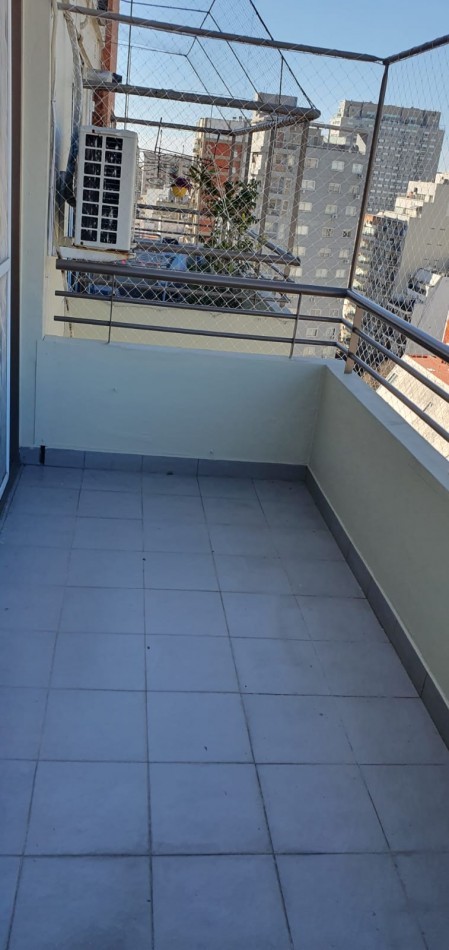 Semipiso  en Duplex con Terraza y Parrilla propia - Dos Dormitorios cochera y baulera
