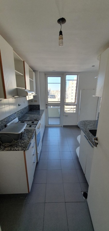 Semipiso  en Duplex con Terraza y Parrilla propia - Dos Dormitorios cochera y baulera