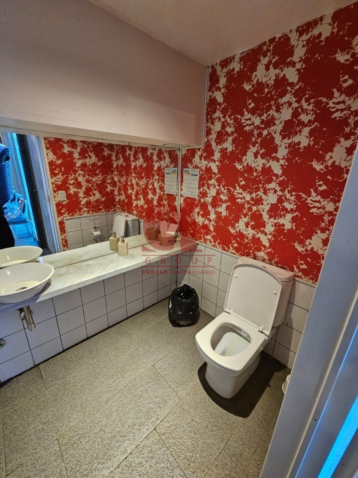 Excelente edificio en el corazon de Palermo con gran lote para estacionamiento!!!!