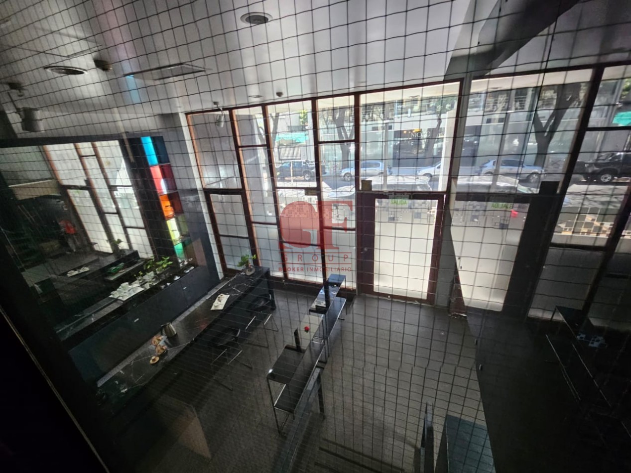 Excelente edificio en el corazon de Palermo con gran lote para estacionamiento!!!!