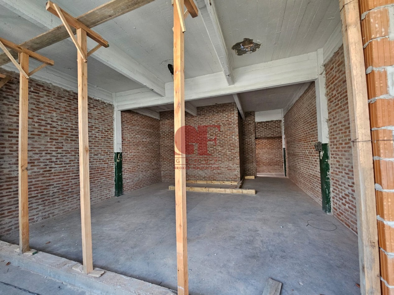 edificioLOCAL IMPORTANTE  en de  LOFTs en pleno ALMAGRO, con techos a 4 metros de altura