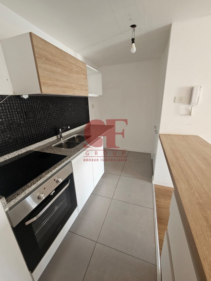 Hermoso 2 ambientes con cochera fija cubierta en edificio de CATEGORIA / La Palmera de Villa Crespo