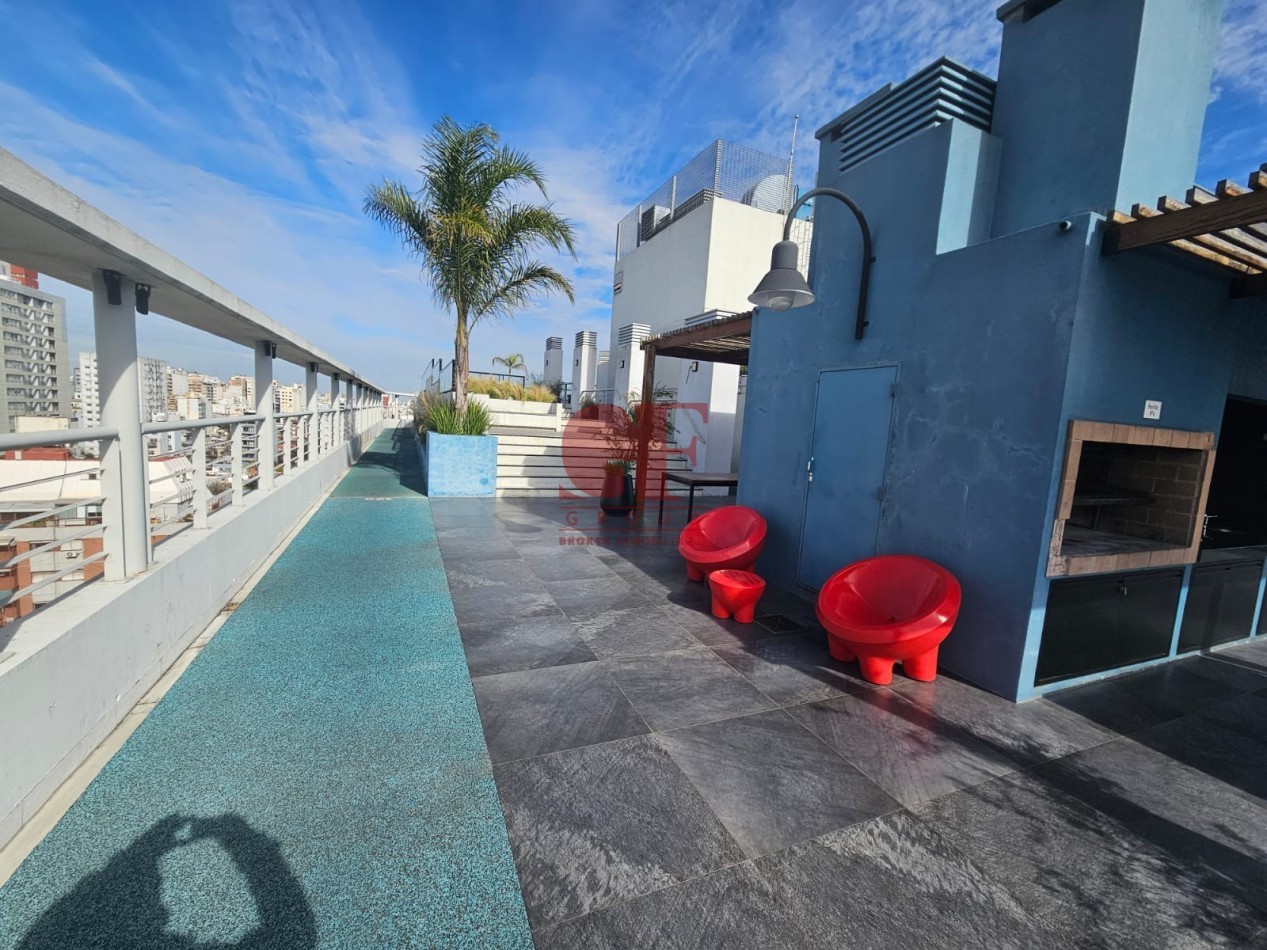 Hermoso 2 ambientes con cochera fija cubierta en edificio de CATEGORIA / La Palmera de Villa Crespo