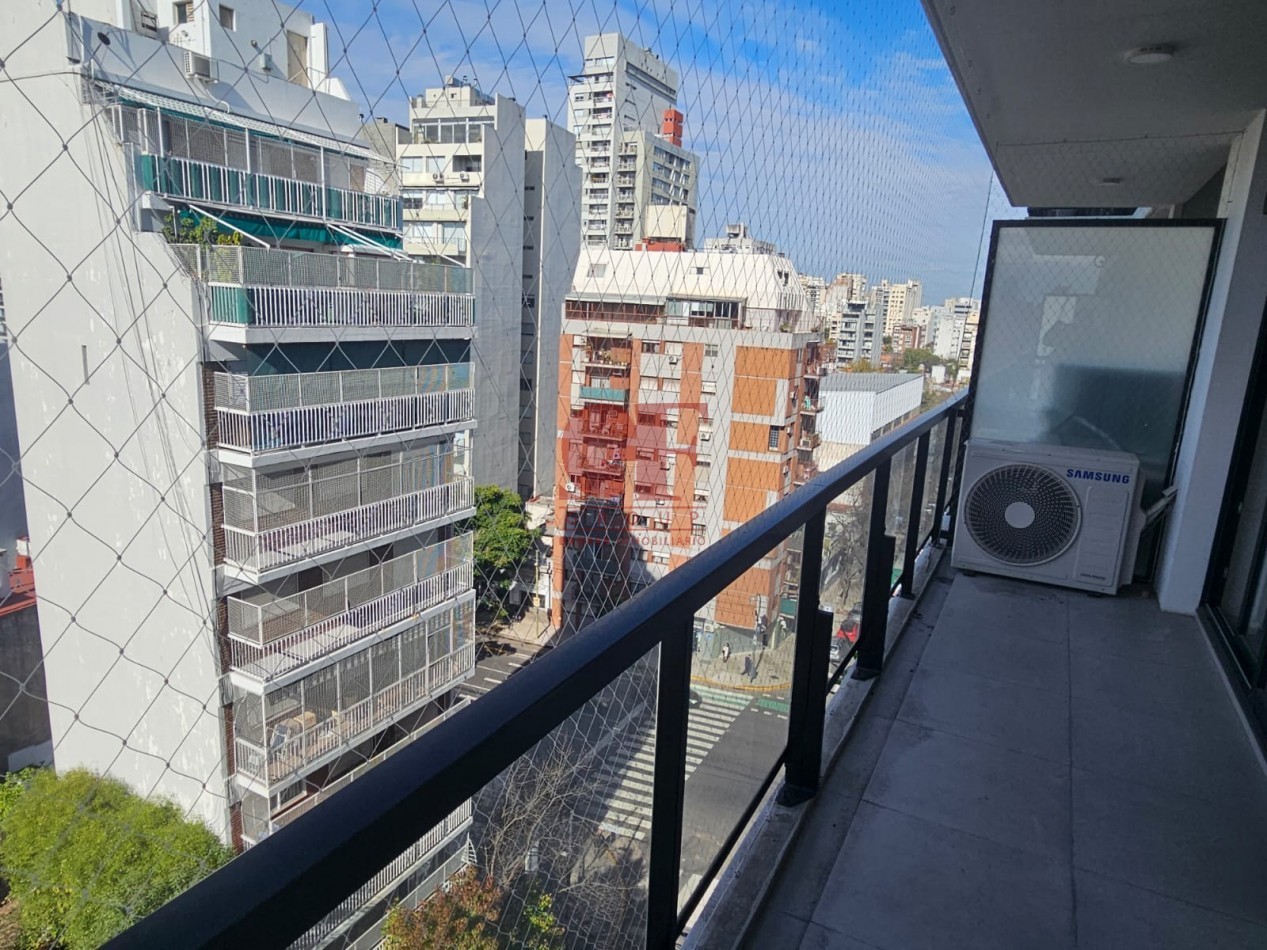 Hermoso 2 ambientes con cochera fija cubierta en edificio de CATEGORIA / La Palmera de Villa Crespo