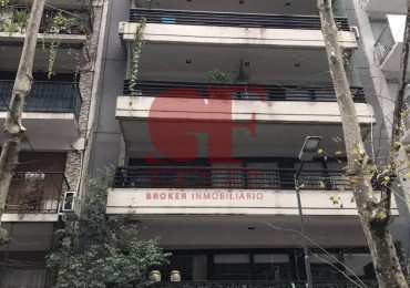 Espectacular Semipiso de 3 Ambientes con Cochera - AMUEBLADO