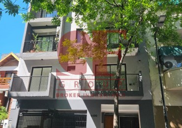 Excelente Monoambiente con vestidor y patio